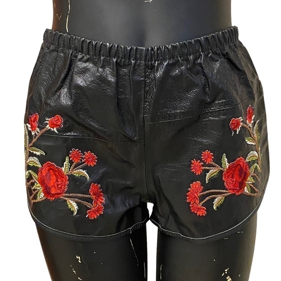 American Vintage Pants - American Vintage Black Faux Leather Short Red Floral Embroidery